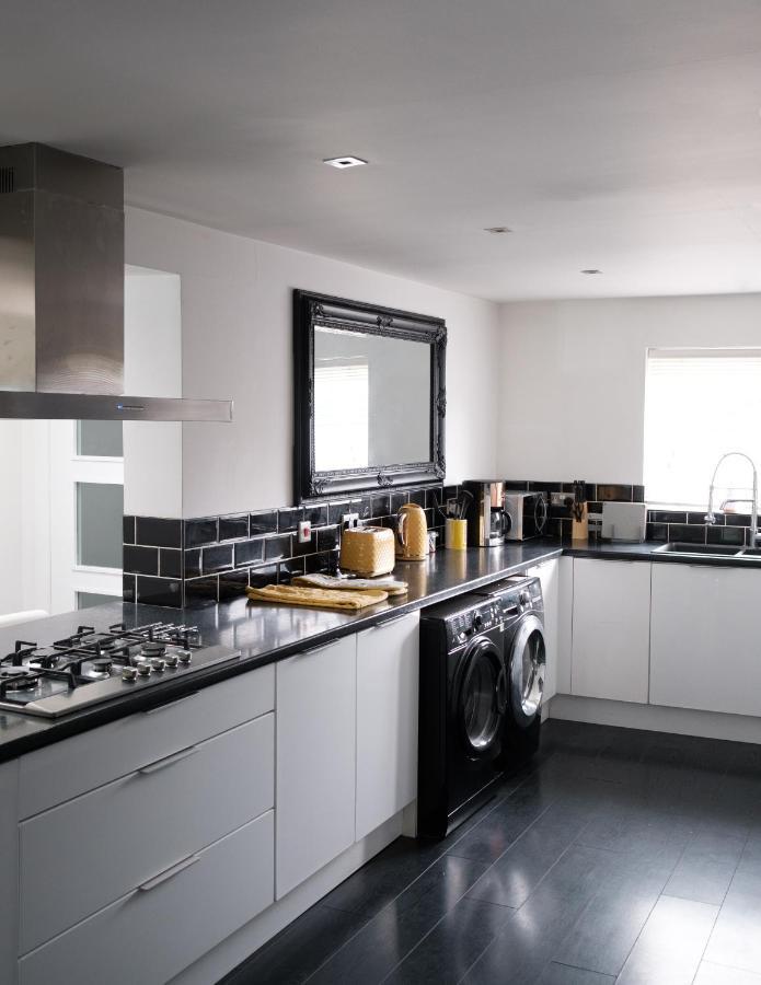 Gorgeous 3 Bedroom Victorian Townhouse Lisburn Kültér fotó
