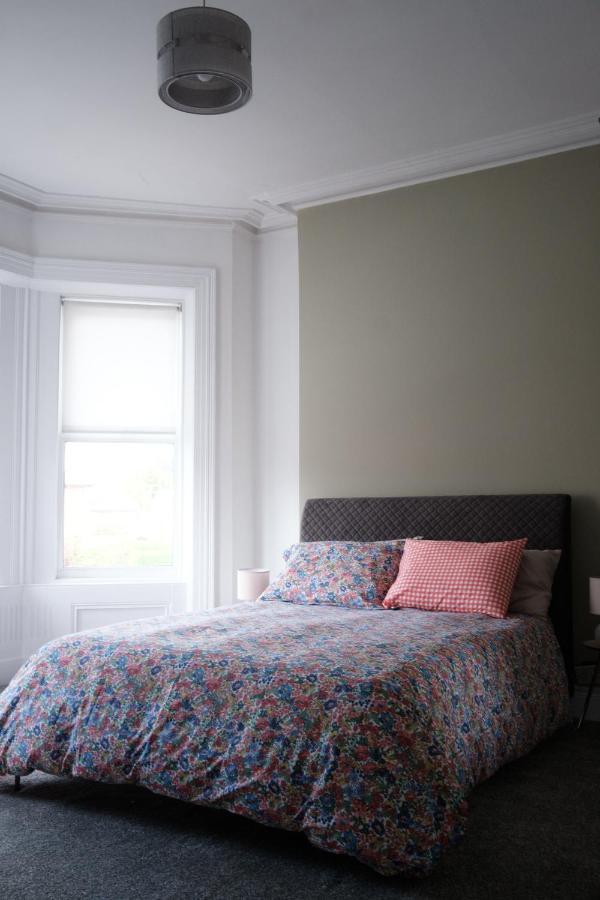 Gorgeous 3 Bedroom Victorian Townhouse Lisburn Kültér fotó