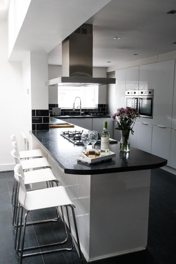 Gorgeous 3 Bedroom Victorian Townhouse Lisburn Kültér fotó