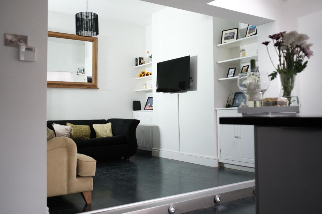 Gorgeous 3 Bedroom Victorian Townhouse Lisburn Kültér fotó